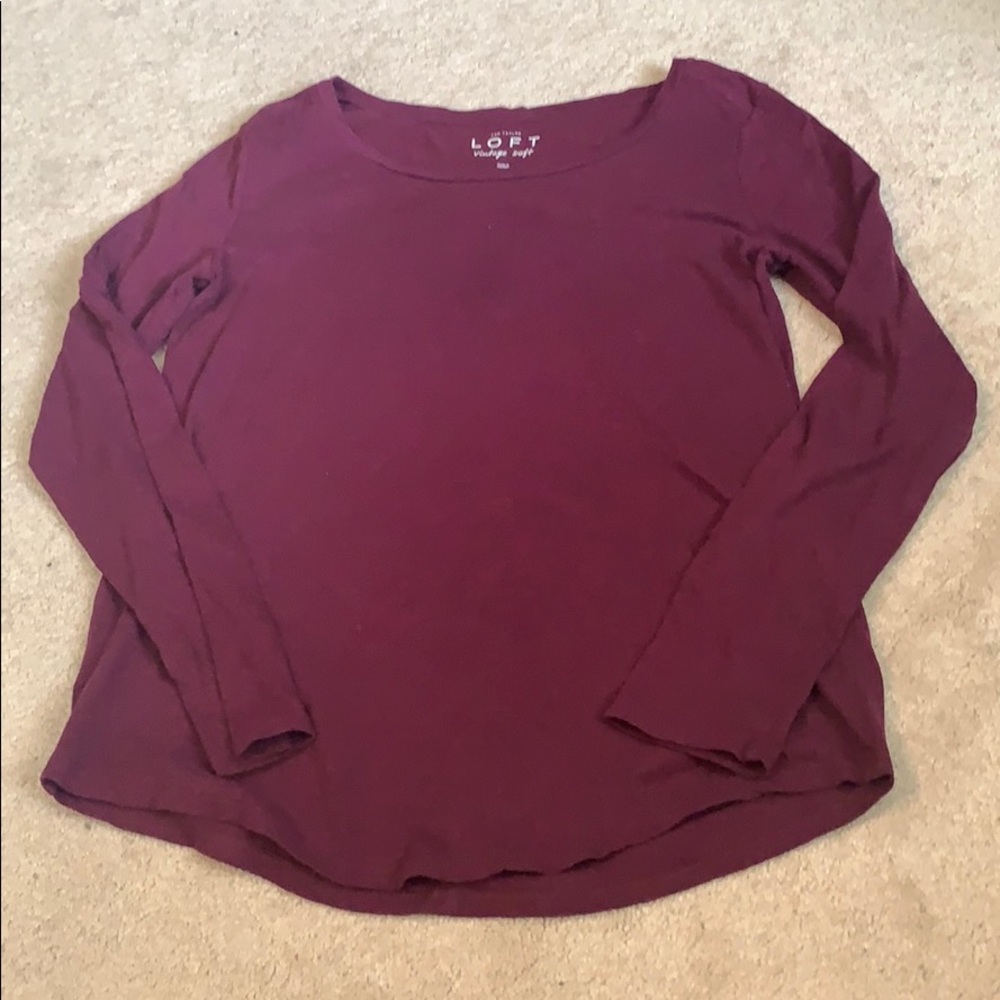 Ann Taylor LOFT burgundy long sleeve tee